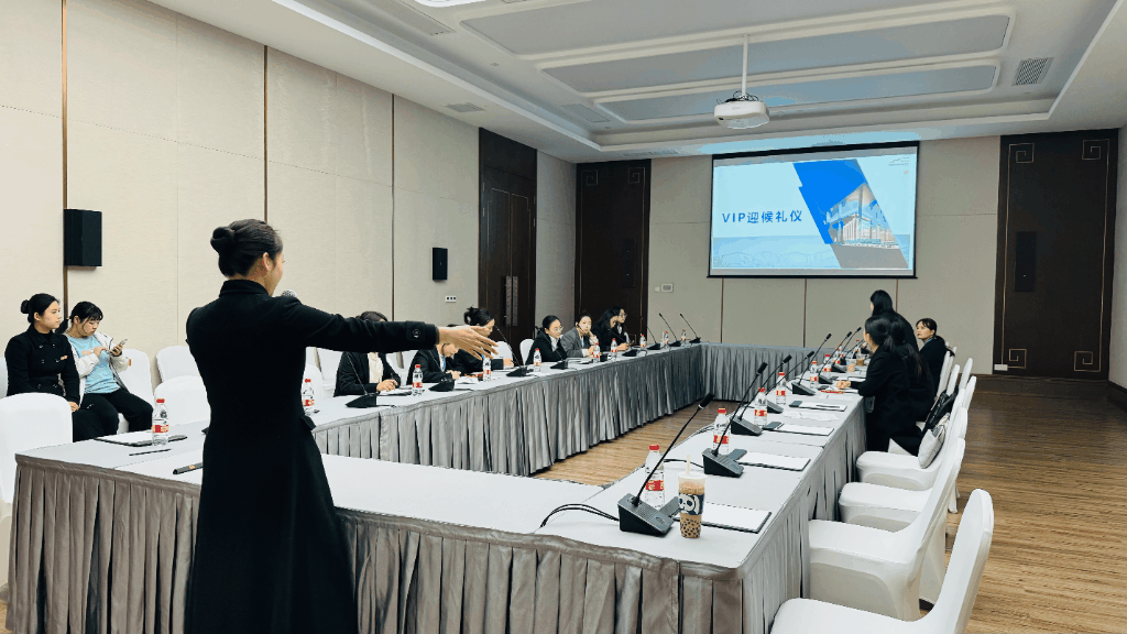 微信图片_20241024145334.gif