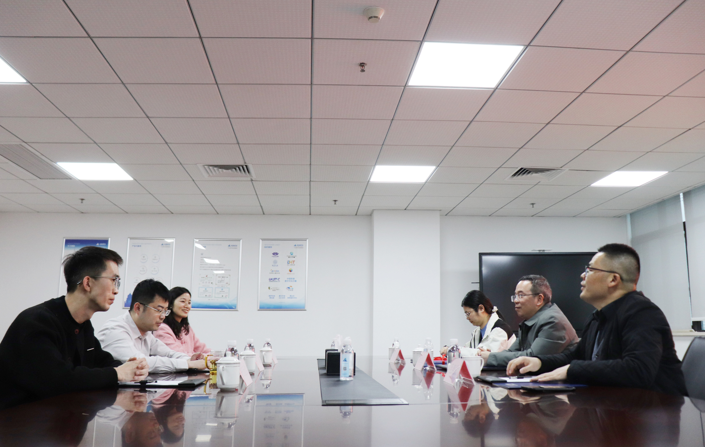 b8f04a0d9642da6ac825abef6c2cf2bf.jpg b8f04a0d9642da6ac825abef6c2cf2bf.jpg